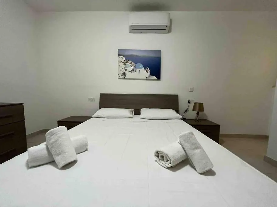Lovely 3 Bedroom Condo Saint Julian's 0*,