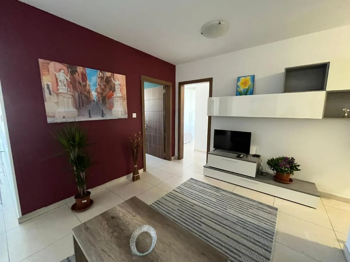 Apartment Lovely 3 Bedroom Condo Saint Julian's Malta